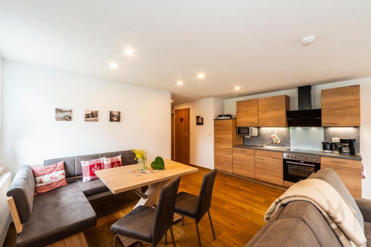 Appartements Und Ferienhaus Gasthof Kanzlersgrund Oberhof  Bagian luar foto