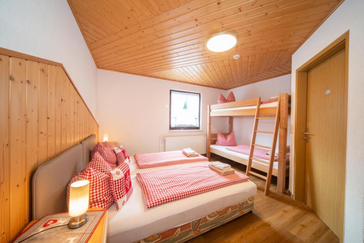 Appartements Und Ferienhaus Gasthof Kanzlersgrund Oberhof  Bagian luar foto