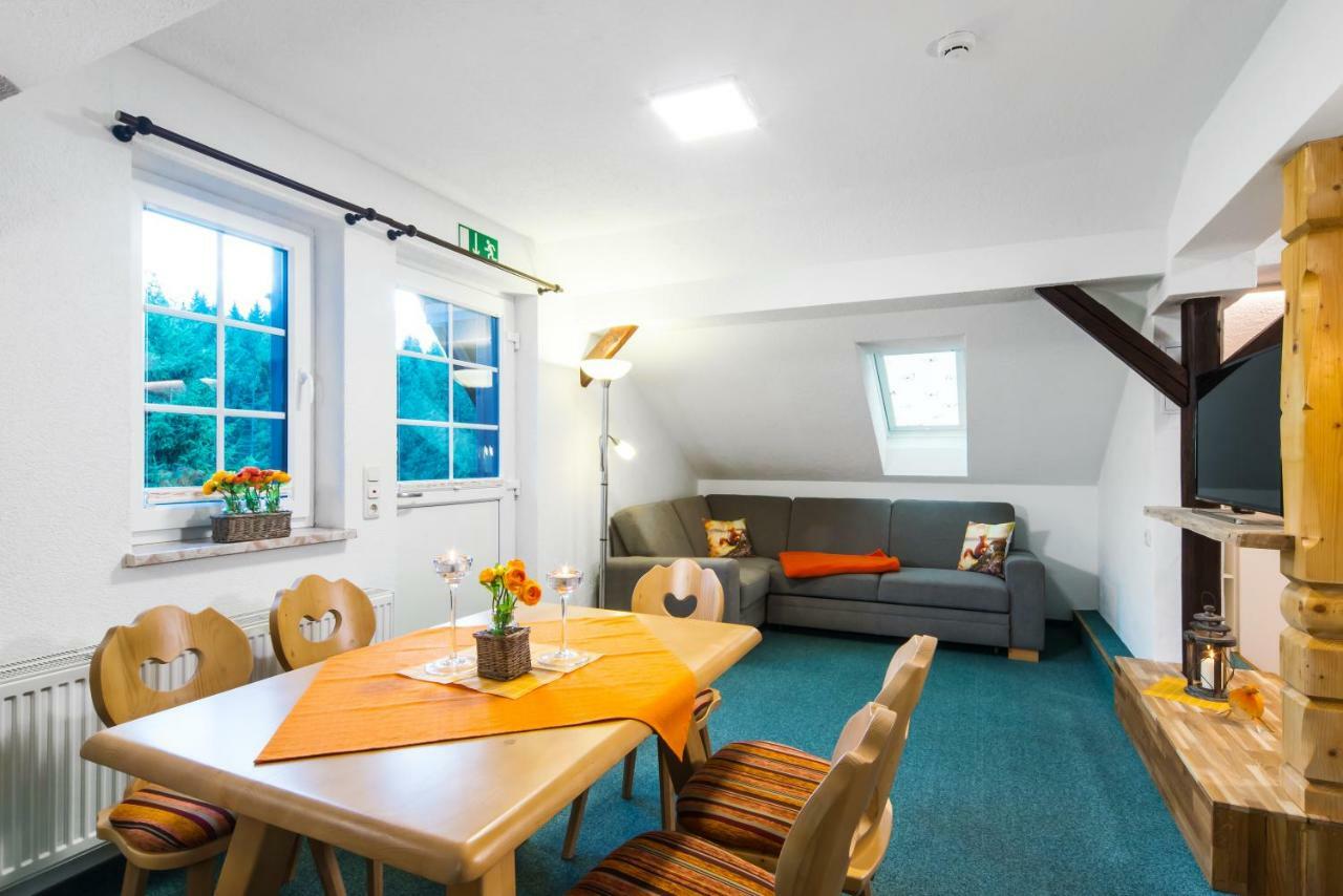 Appartements Und Ferienhaus Gasthof Kanzlersgrund Oberhof  Bagian luar foto